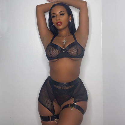 Conjunto de Lingerie Plus Size de 4 Peças com Tiras, Recortes e Liga