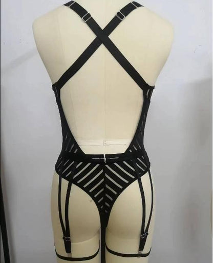 Sutiã estilo harness com tiras cruzadas e decote profundo em V – Moda praia ousada
